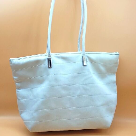 Authentic Gucci Large Tote  - Picture 1 of 13